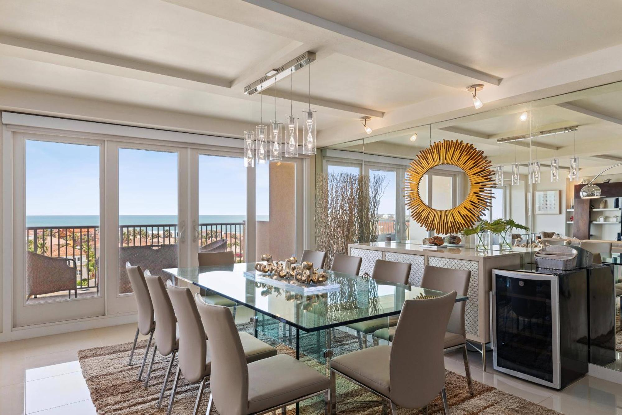 Modern With Ocean View Private Balcony *