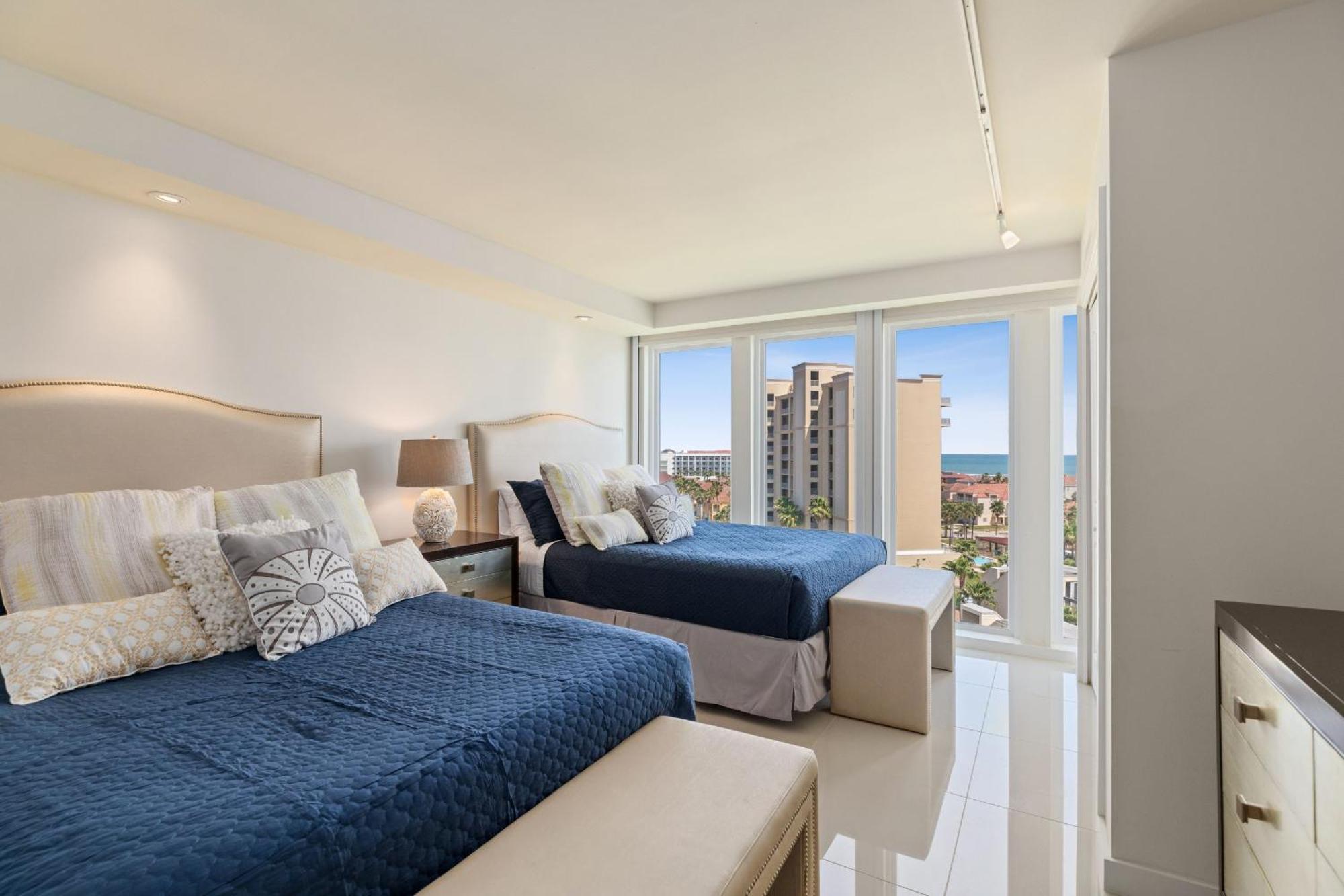 Apartment Modern With Ocean View Private Balcony *