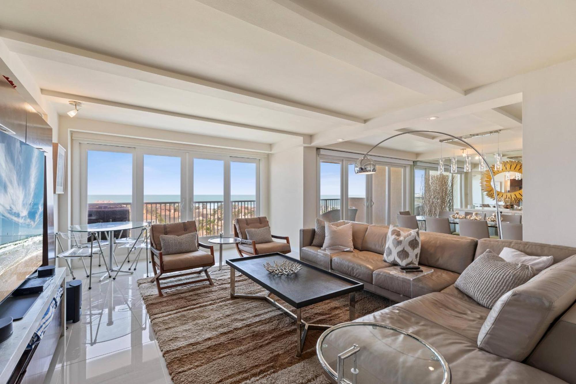 Modern With Ocean View Private Balcony